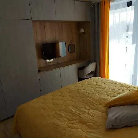 Apartman Filip - Pod Lesom Apartment *