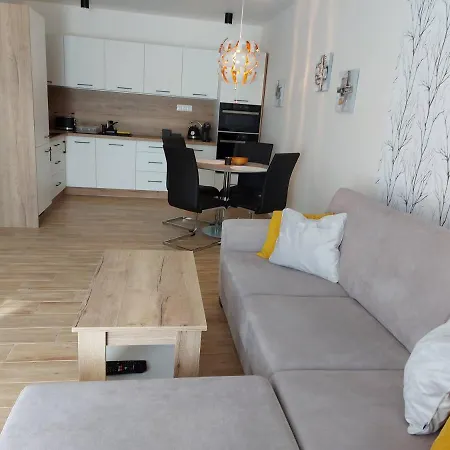 Apartman Filip - Pod Lesom Apartment *